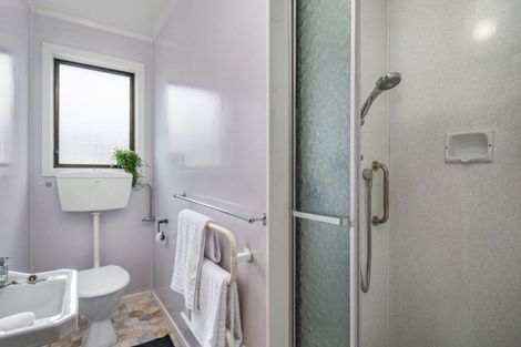 Photo of property in 102 Taylor Terrace, Tawa, Wellington, 5028