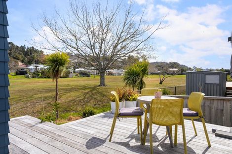 Photo of property in 114 Avalon Place, Whangamata, 3620