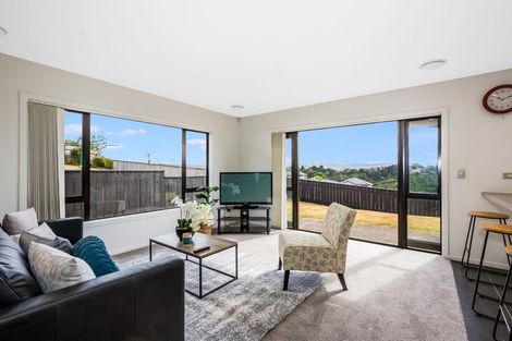 Photo of property in 84 Te Puia Drive, Aotea, Porirua, 5024