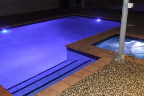 Photo of property in 7 Coupland Court, Glendene, Auckland, 0602