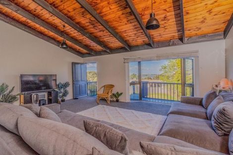 Photo of property in 11 Kaanapali Place, Wattle Downs, Auckland, 2103