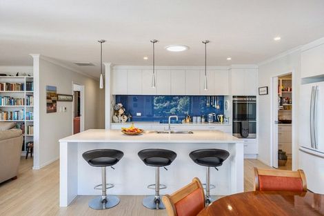 Photo of property in 6 Lees Cove, Karaka, Papakura, 2113