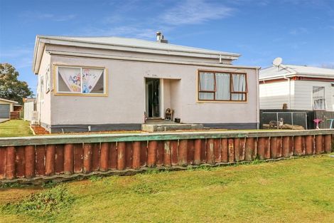 Photo of property in 14 Seddon Street, Dannevirke, 4930