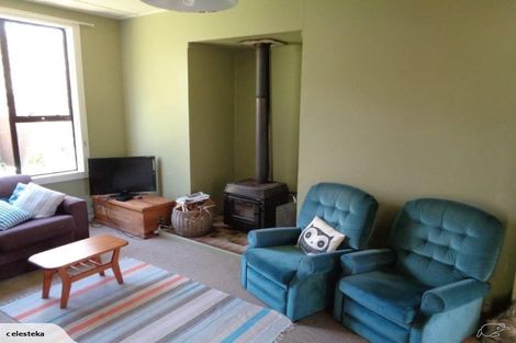 Photo of property in 33 Main Road, Hector, 7822