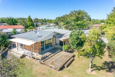Photo of property in 70 Oakfield Crescent, Pukete, Hamilton, 3200