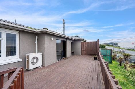 Photo of property in 44 Ocean Beach Road, Bluff, 9814