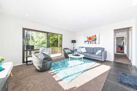 Photo of property in 493 Scenic Drive, Waiatarua, Auckland, 0612