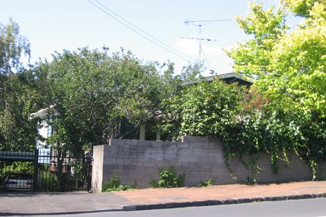 Photo of property in 27 Abbotts Way, Remuera, Auckland, 1050