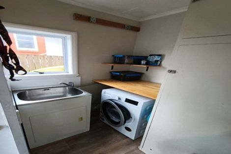 Photo of property in 9 Morere Street, Titahi Bay, Porirua, 5022