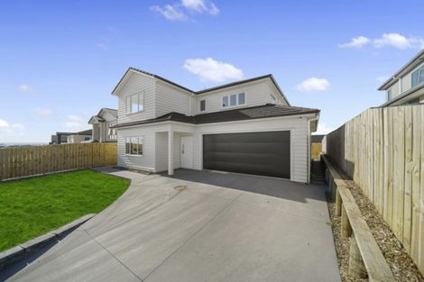 Photo of property in 22 Nola Dawn Avenue, Papakura, 2110