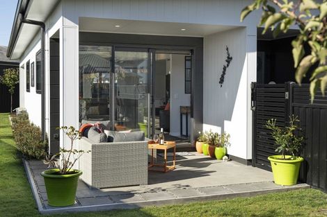 Photo of property in 1 Fraer Street, Cromwell, 9310