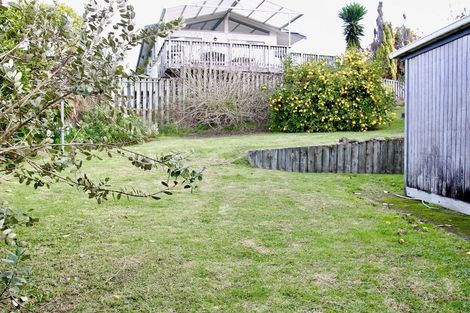 Photo of property in 18 James Cook Drive, Welcome Bay, Tauranga, 3112