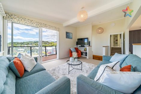 Photo of property in 239 Dowse Drive, Maungaraki, Lower Hutt, 5010