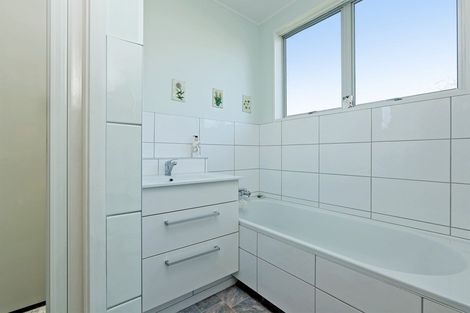 Photo of property in 3 Laurent Place, Greenmeadows, Napier, 4112