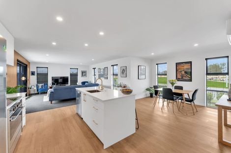 Photo of property in 54 Ashbury Drive, Tinwald, 7774