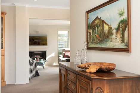 Photo of property in 2 Tranquil Grove, Omokoroa, 3114