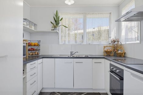 Photo of property in 77 Marshall Avenue, Richmond Heights, Taupo, 3330