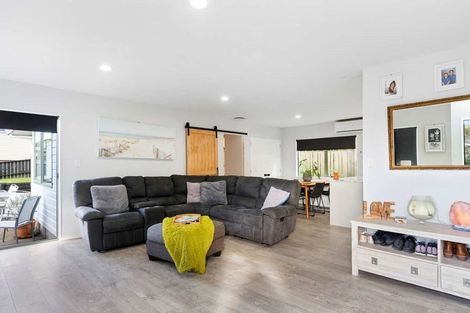 Photo of property in 236a Ngatai Road, Otumoetai, Tauranga, 3110