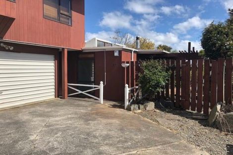 Photo of property in 57 Highland Park Drive, Highland Park, Auckland, 2010