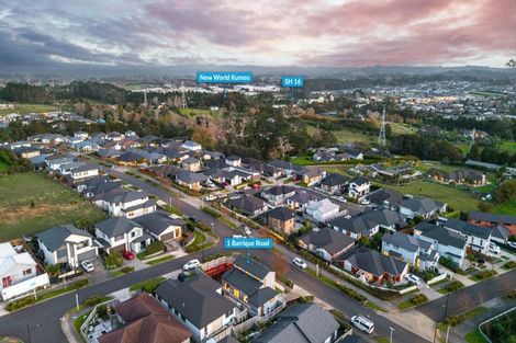 Photo of property in 1 Barrique Road, Kumeu, 0810