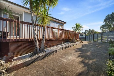 Photo of property in 44 Zita Maria Drive, Massey, Auckland, 0614