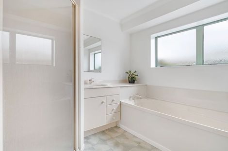 Photo of property in 51 Basley Road, Owhata, Rotorua, 3010