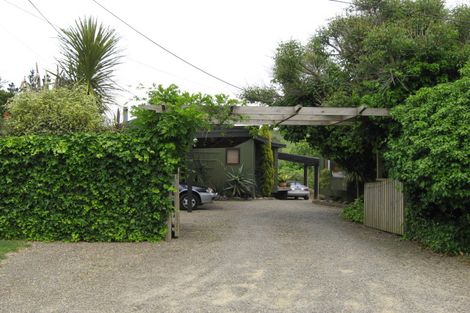 Photo of property in 9 Cane Road, Waimauku, 0812