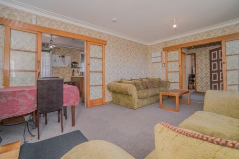 Photo of property in 41 Parrs Cross Road, Henderson, Auckland, 0612
