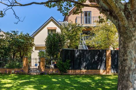 Photo of property in 13c Devon Street, Sydenham, Christchurch, 8023