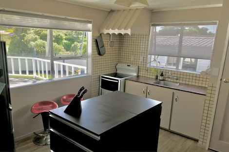 Photo of property in 2/71 Gemstone Drive, Birchville, Upper Hutt, 5018