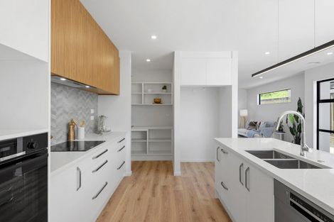 Photo of property in 11 Withers Crescent, Halswell, Christchurch, 8025