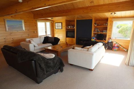 Photo of property in 122 Puka Crescent, Matarangi, Whitianga, 3592