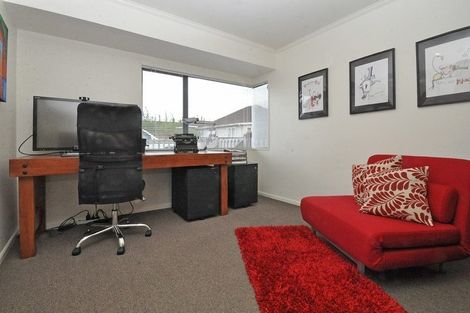 Photo of property in 51a Waimumu Road, Massey, Auckland, 0614