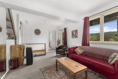 Photo of property in 92 Milton Terrace, Picton, 7220