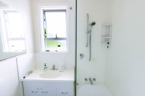 Photo of property in 48 Fernaig Street, Papakura, 2110