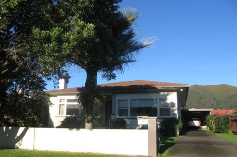 Photo of property in 70 Cambridge Terrace, Waterloo, Lower Hutt, 5011
