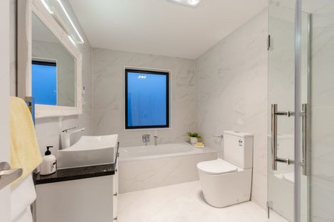 Photo of property in 21 Tawatawa Street, Long Bay, Auckland, 0630