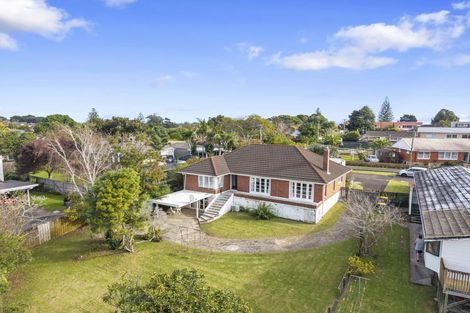 Photo of property in 29 Orams Road, Hillpark, Auckland, 2102