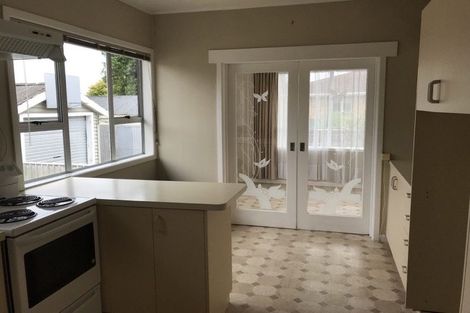 Photo of property in 1/4 Bunnythorpe Road, Papakura, 2110