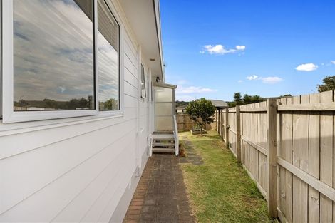 Photo of property in 48 Childers Road, Ranui, Auckland, 0612