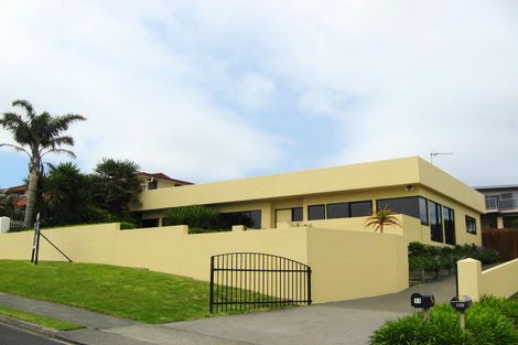 Photo of property in 11 Pacific Parade, Army Bay, Whangaparaoa, 0930