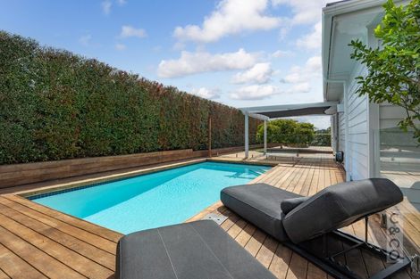 Photo of property in 25 George Street, Riverhead, 0820