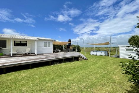 Photo of property in 188 Pukehina Parade, Pukehina, 3189