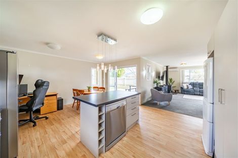 Photo of property in 140 Mcleod Street, Elderslea, Upper Hutt, 5018