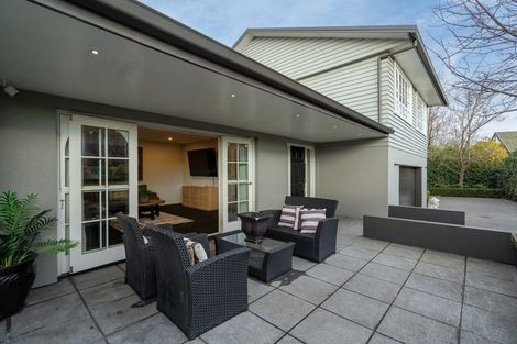 Photo of property in 26 Grahams Road, Ilam, Christchurch, 8041