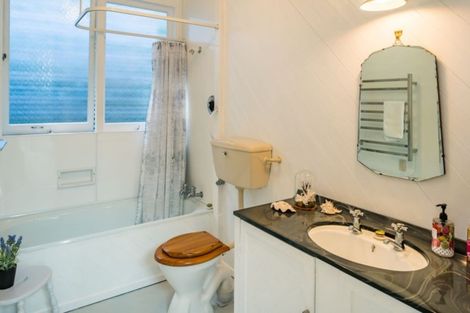 Photo of property in 34 Nikau Street, Eastbourne, Lower Hutt, 5013