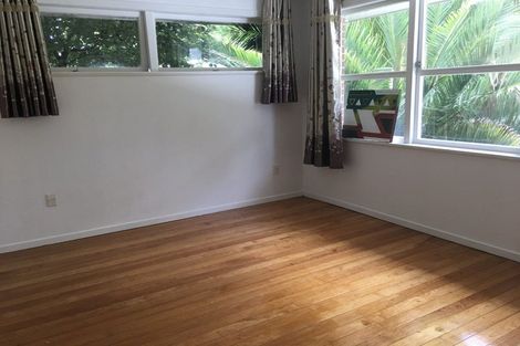 Photo of property in 31 Kingdale Road, Henderson, Auckland, 0610