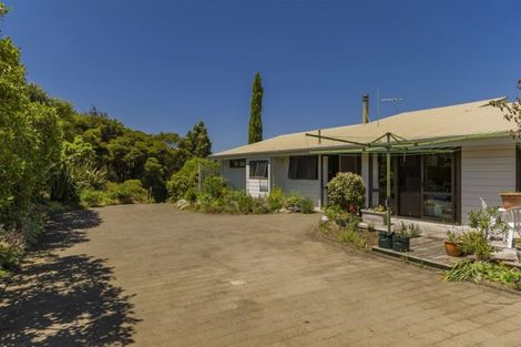 Photo of property in 13 Punga Place, Whitianga, 3510