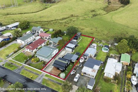 Photo of property in 14 Bertram Road, Kawakawa Bay, Papakura, 2585
