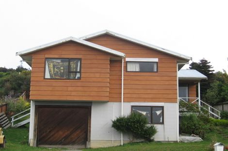 Photo of property in 31 Fenchurch Grove, Stokes Valley, Lower Hutt, 5019